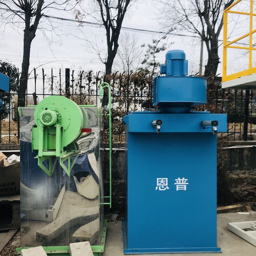 �������m��